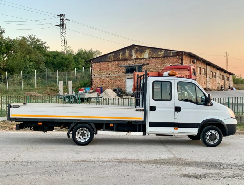 Iveco Daily 3.0* SUPER MAXIII 4.20м.* КЛИМАТИК* ФУЛ ЕКСТРИ, снимка 6 - Бусове и автобуси - 48352668