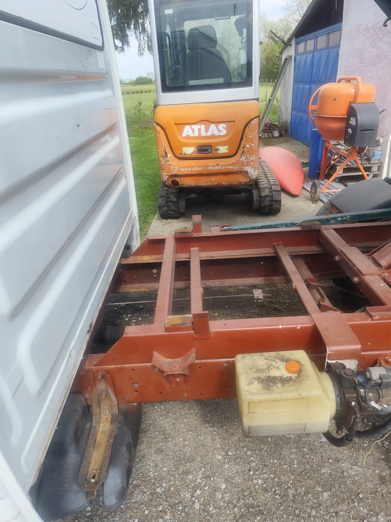 Iveco 35c13 35C12 самосвал, снимка 4 - Бусове и автобуси - 54303840