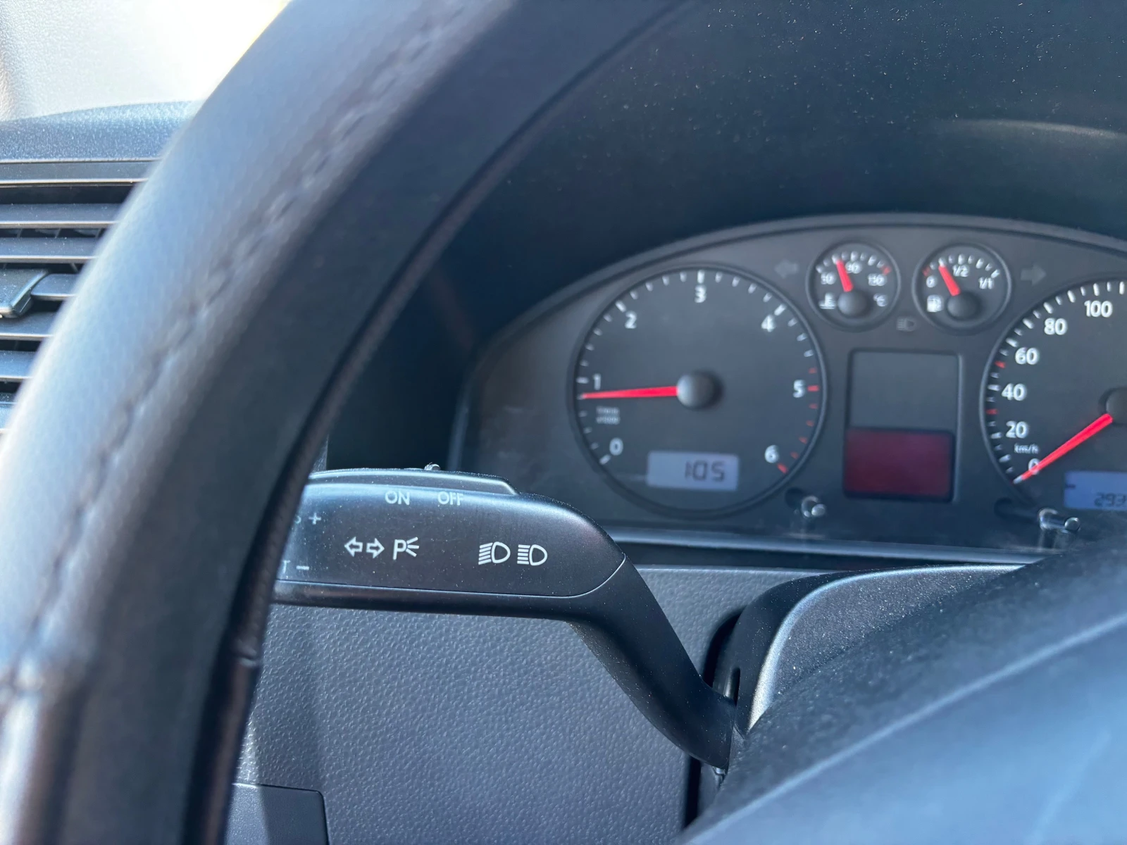VW Transporter Климатик 6 места топ, снимка 9 - Бусове и автобуси - 54917810