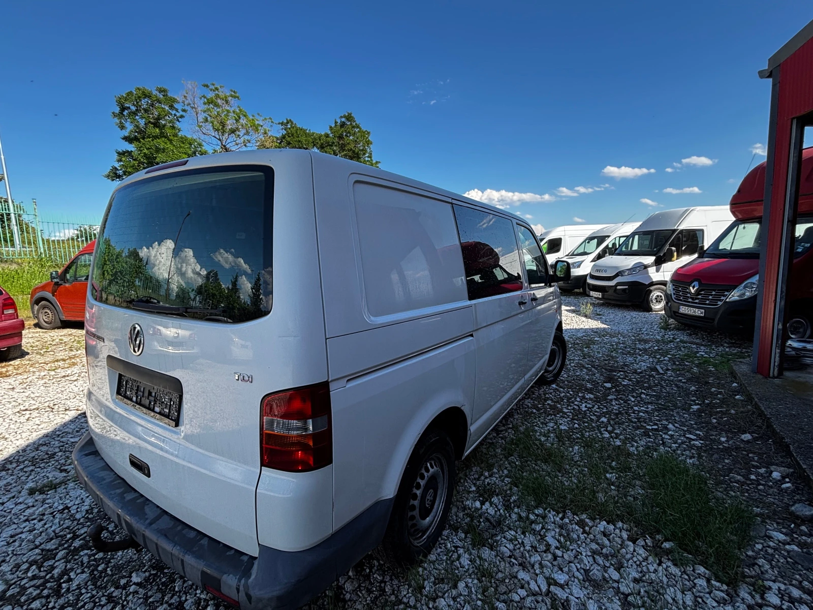 VW Transporter Климатик 6 места топ, снимка 4 - Бусове и автобуси - 54917810