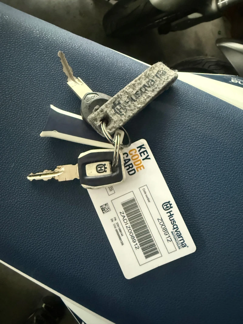 Husqvarna Svartpilen 701 ENDURO 701 2018, снимка 12 - Мотоциклети и мототехника - 53417271