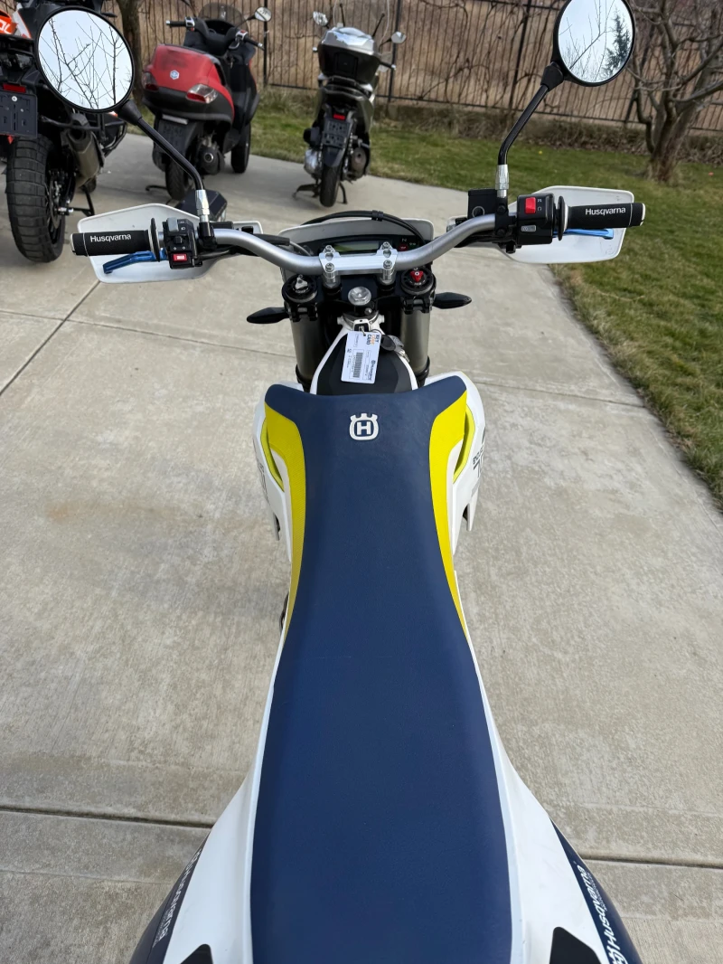 Husqvarna Svartpilen 701 ENDURO 701 2018, снимка 8 - Мотоциклети и мототехника - 53417271