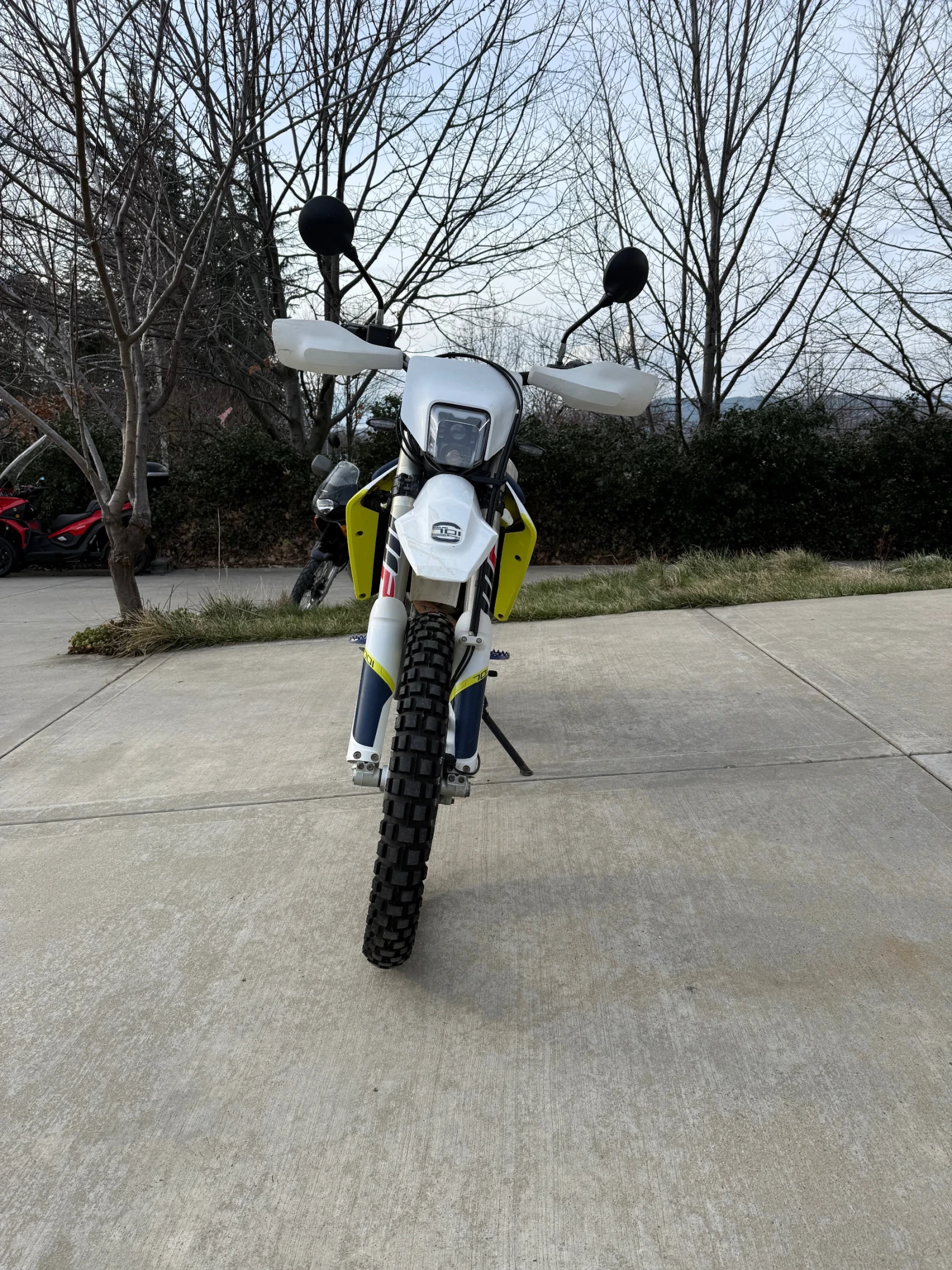 Husqvarna Svartpilen 701 ENDURO 701 2018 - изображение 3