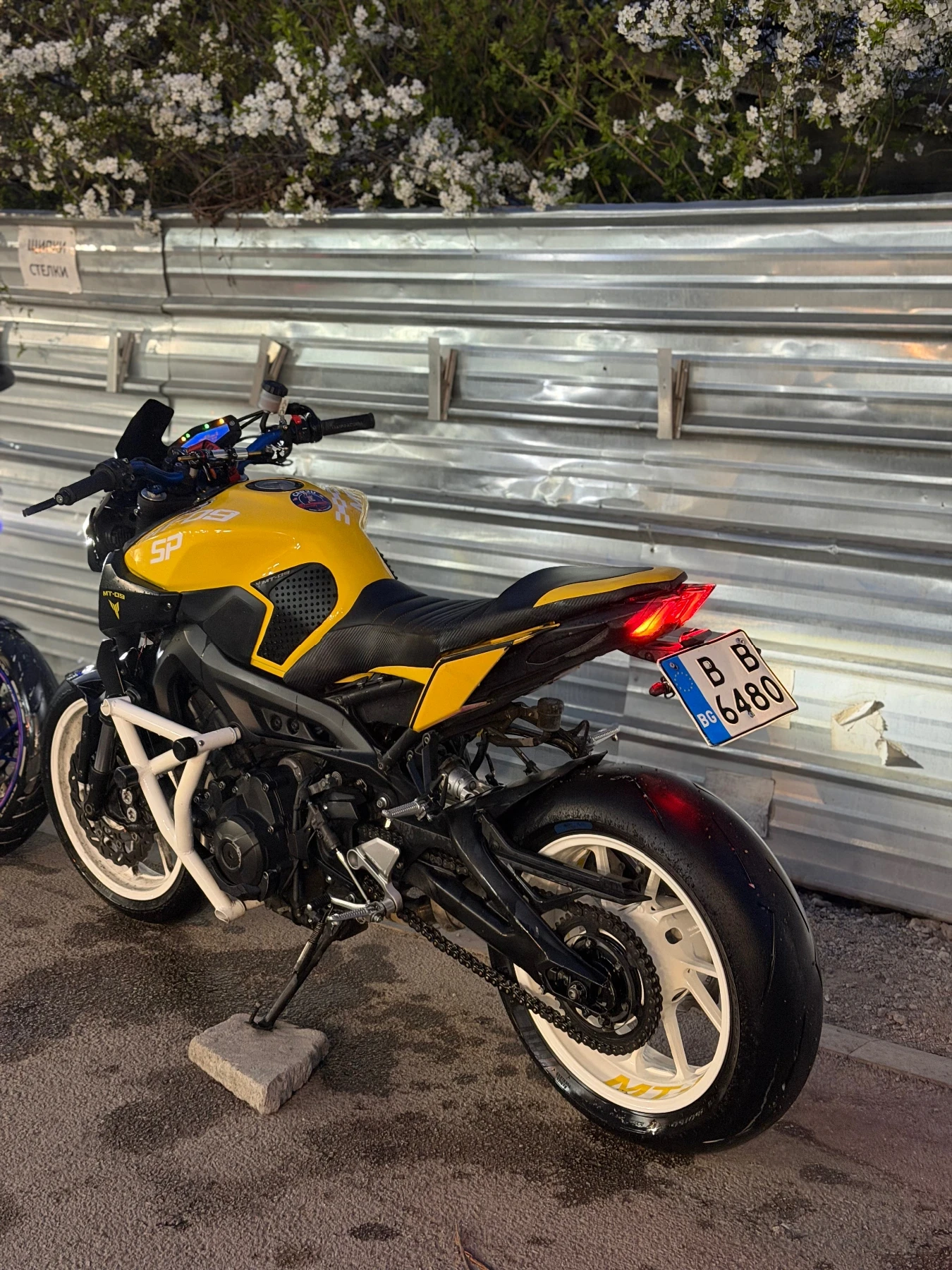 Yamaha Mt-09, снимка 2 - Мотоциклети и мототехника - 54294367