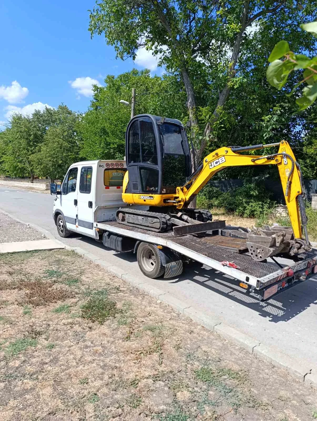 Багер JCB 8020 - изображение 2