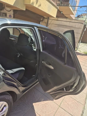 Toyota Auris, снимка 3