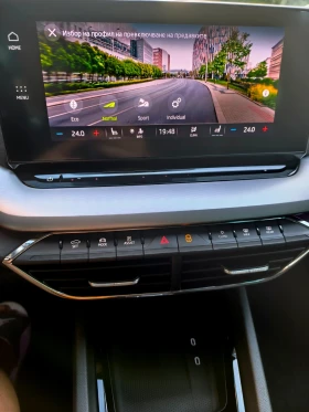 Skoda Octavia 2.0 TDI 150 к.с.MATRIX DIGITAL COCKPIT LED , снимка 12