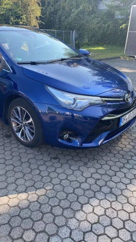 Обява за продажба на Toyota Avensis ~30 000 лв. - изображение 1