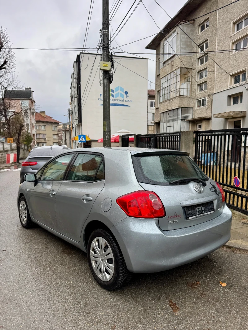 Toyota Auris 1.33 VVTi dual life, снимка 6 - Автомобили и джипове - 48293598