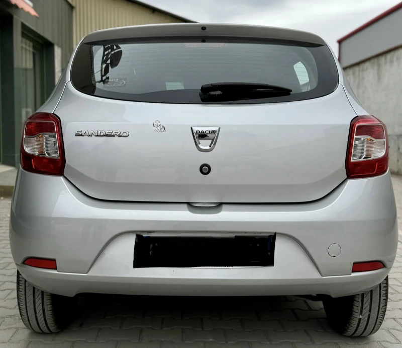 Dacia Sandero 1.2 i, снимка 5 - Автомобили и джипове - 48384100