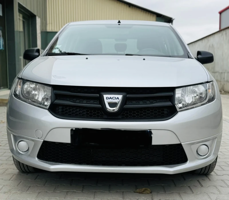 Dacia Sandero 1.2 i, снимка 2 - Автомобили и джипове - 48384100