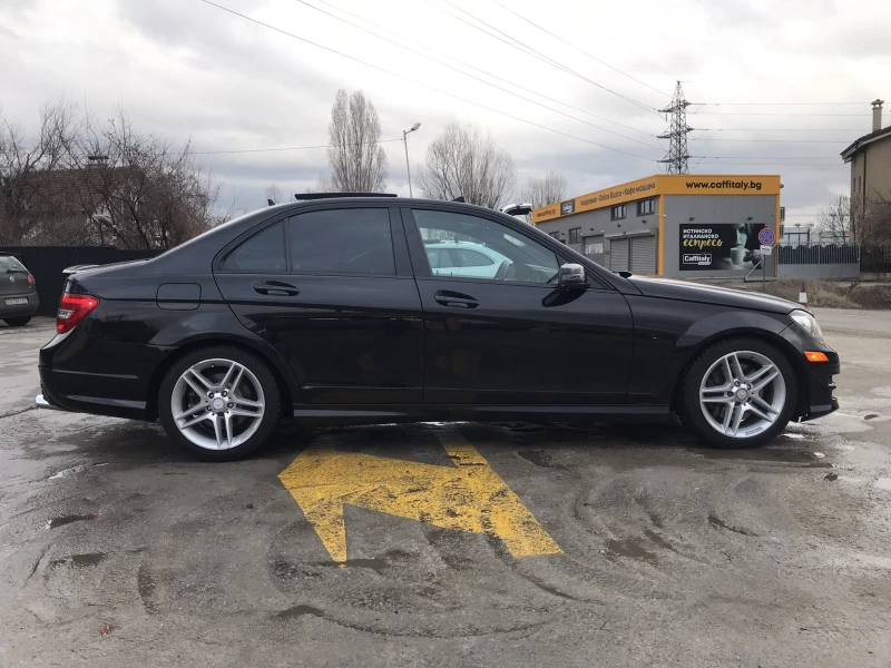 Mercedes-Benz C 300 AMG 4 MATIC, снимка 4 - Автомобили и джипове - 48392446