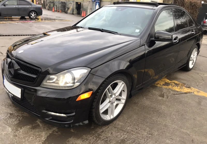 Mercedes-Benz C 300 AMG 4 MATIC, снимка 1 - Автомобили и джипове - 48392446