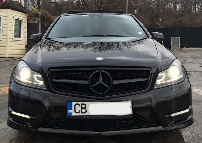 Mercedes-Benz C 300 AMG 4 MATIC, снимка 5 - Автомобили и джипове - 48392446