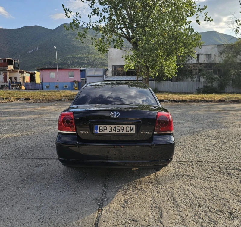 Toyota Avensis 2.0D4D 116, снимка 2 - Автомобили и джипове - 48463442