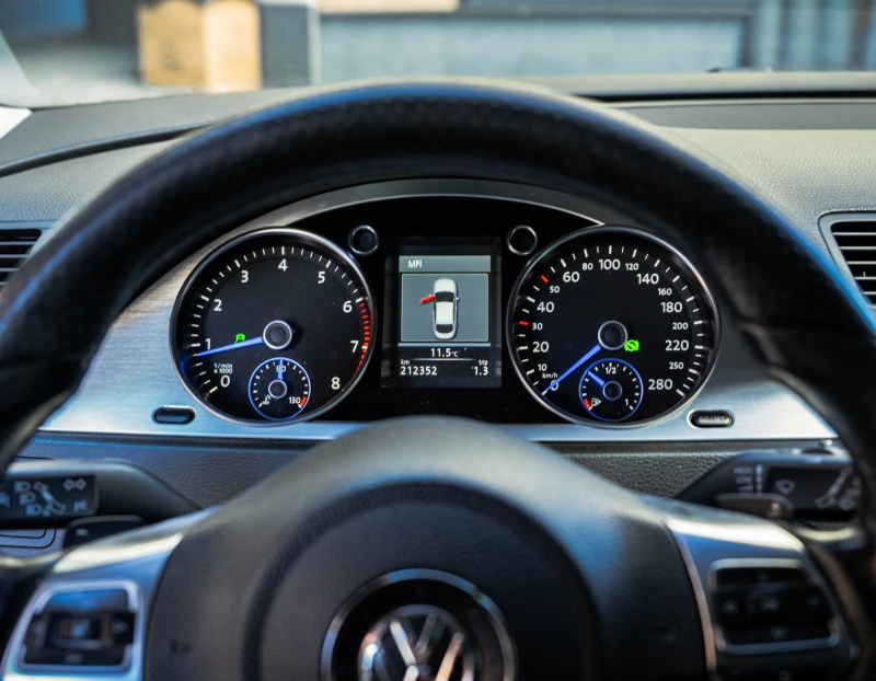 VW CC R-line БАРТЕР !!!Сменени верига Напълно Обслуженен, снимка 7 - Автомобили и джипове - 51358437