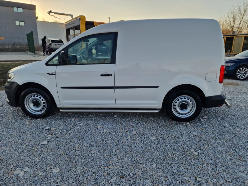VW Caddy Уникат !, снимка 8 - Автомобили и джипове - 49571843