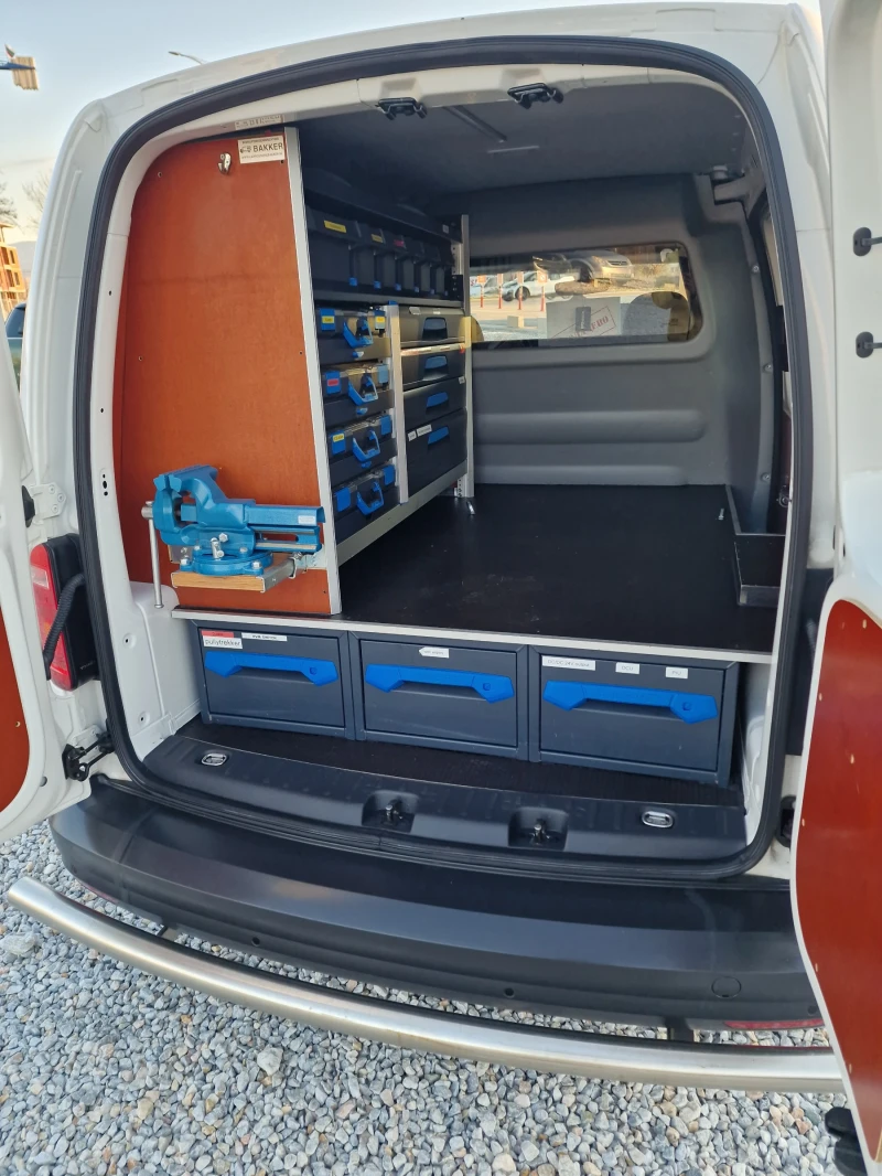VW Caddy Уникат !, снимка 14 - Автомобили и джипове - 49571843