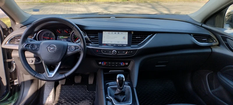 Opel Insignia 1.6 CDTI , снимка 10 - Автомобили и джипове - 50130169