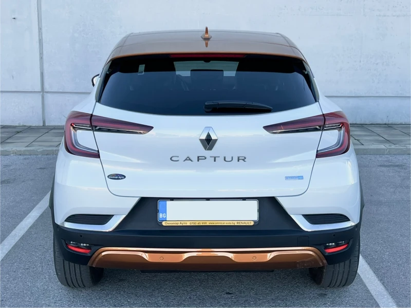 Renault Captur E-Tech Plug-In Hybrid/FULL, снимка 4 - Автомобили и джипове - 52370978