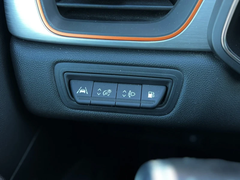 Renault Captur E-Tech Plug-In Hybrid/FULL, снимка 17 - Автомобили и джипове - 52370978