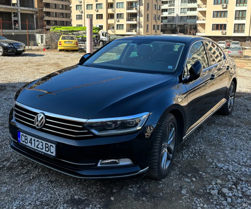 VW Passat, снимка 2 - Автомобили и джипове - 52884339