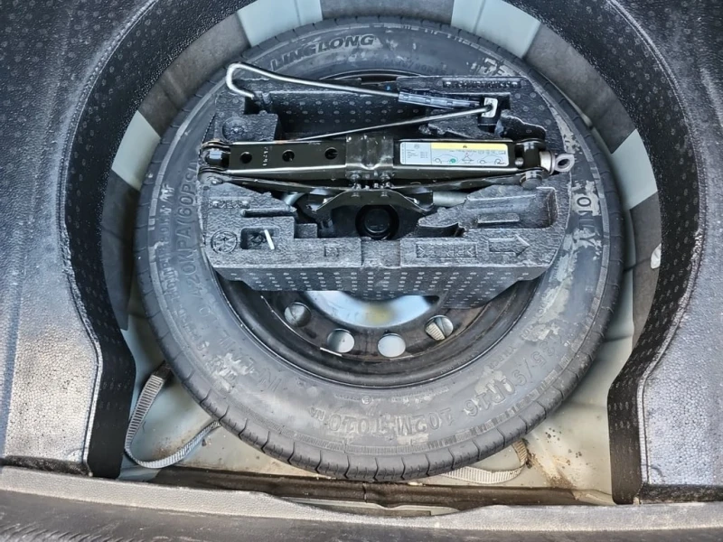 VW Passat * 4D SEDAN FWD HIGHLINE * CARFAX * ЦЕНА ДО БГ, снимка 14 - Автомобили и джипове - 53046991