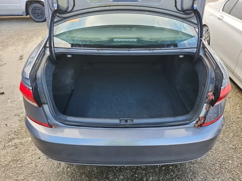 VW Passat * 4D SEDAN FWD HIGHLINE * CARFAX * ЦЕНА ДО БГ, снимка 13 - Автомобили и джипове - 53046991