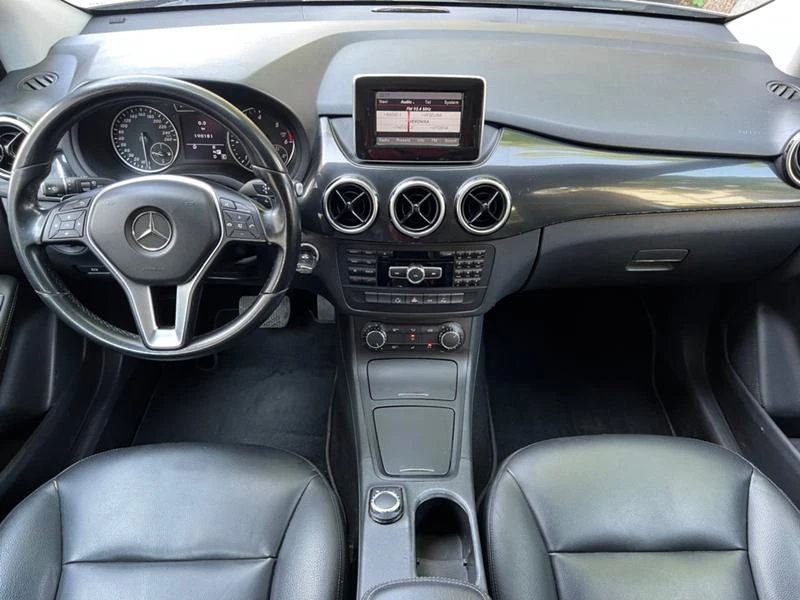 Mercedes-Benz B 180 CDI LED/XENON/NAVI/KOJA/DISTRONIK/UNIKAT, снимка 15 - Автомобили и джипове - 37132378