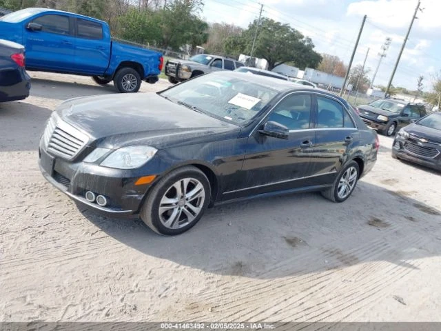 Mercedes-Benz E 350 2011 MERCEDES-BENZ E 350 4MATIC, снимка 2 - Автомобили и джипове - 49206039