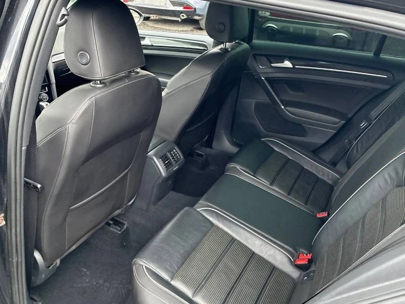 VW Golf * R * CARFAX * ОПЦИЯ ЗА ФИНАНСИРАНЕ, снимка 13 - Автомобили и джипове - 55254289