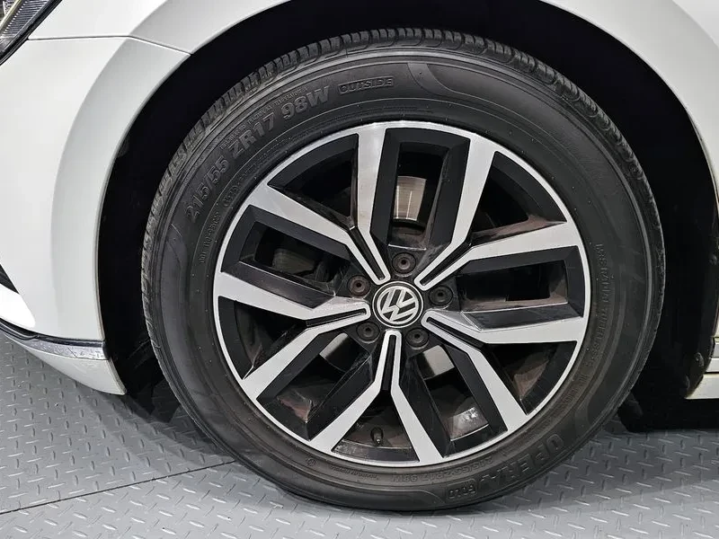 VW Passat 2.0 Tdi Premium - САМО 30% АВАНС, снимка 15 - Автомобили и джипове - 55483473