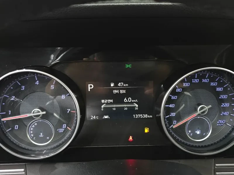 Hyundai Grandeur 2.5 Premium, снимка 8 - Автомобили и джипове - 55643728