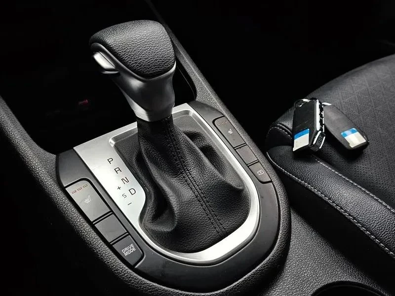 Kia K3, снимка 9 - Автомобили и джипове - 56690451