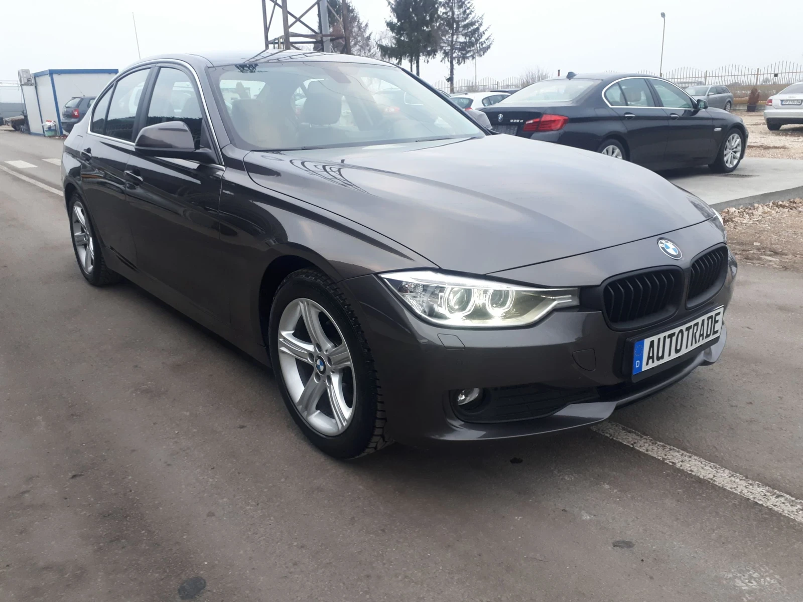 BMW 320 EFFICIENT DINAMICS/EDITION EXECUTIVE  - изображение 3