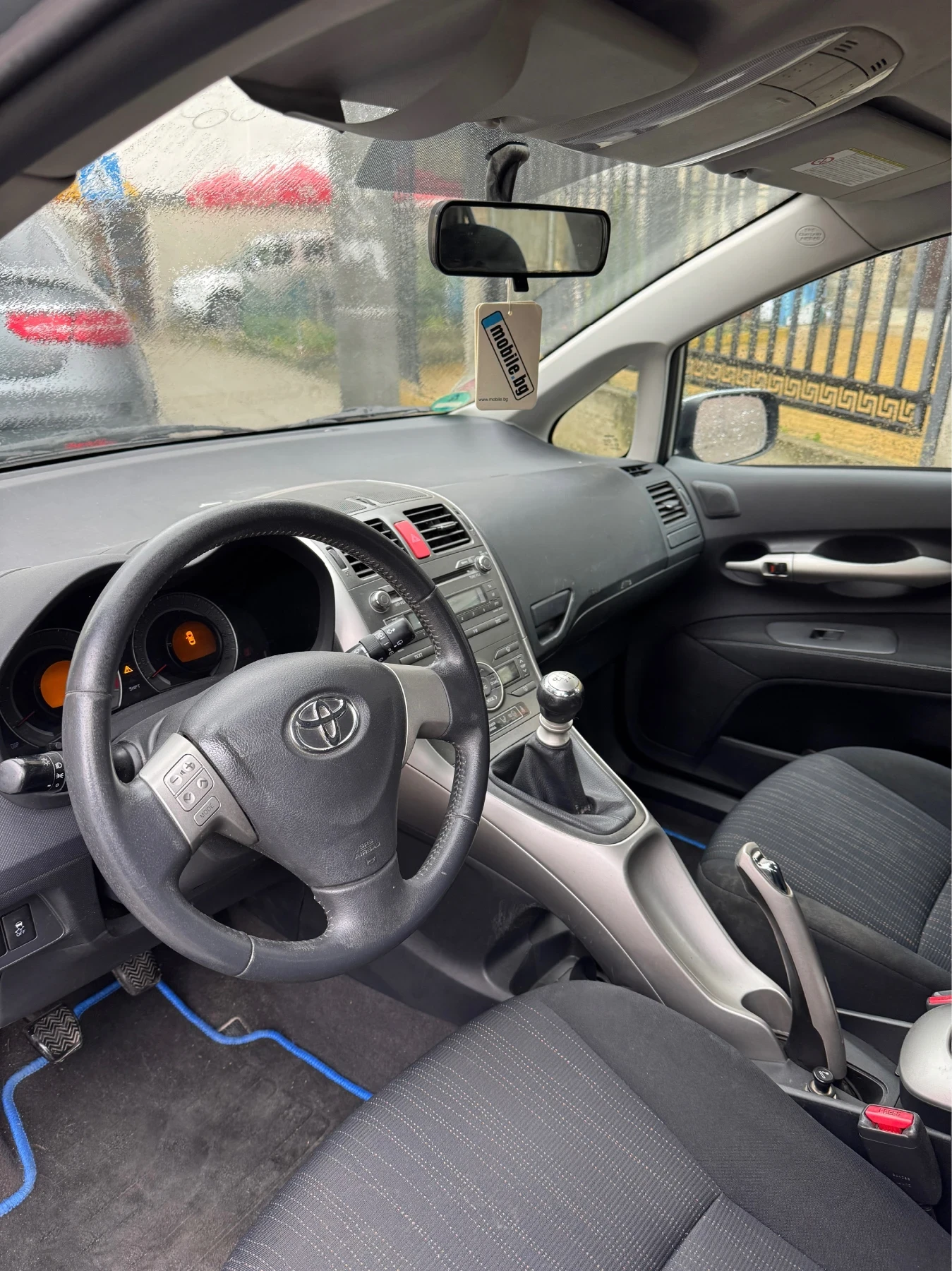 Toyota Auris 1.33 VVTi dual life - изображение 8