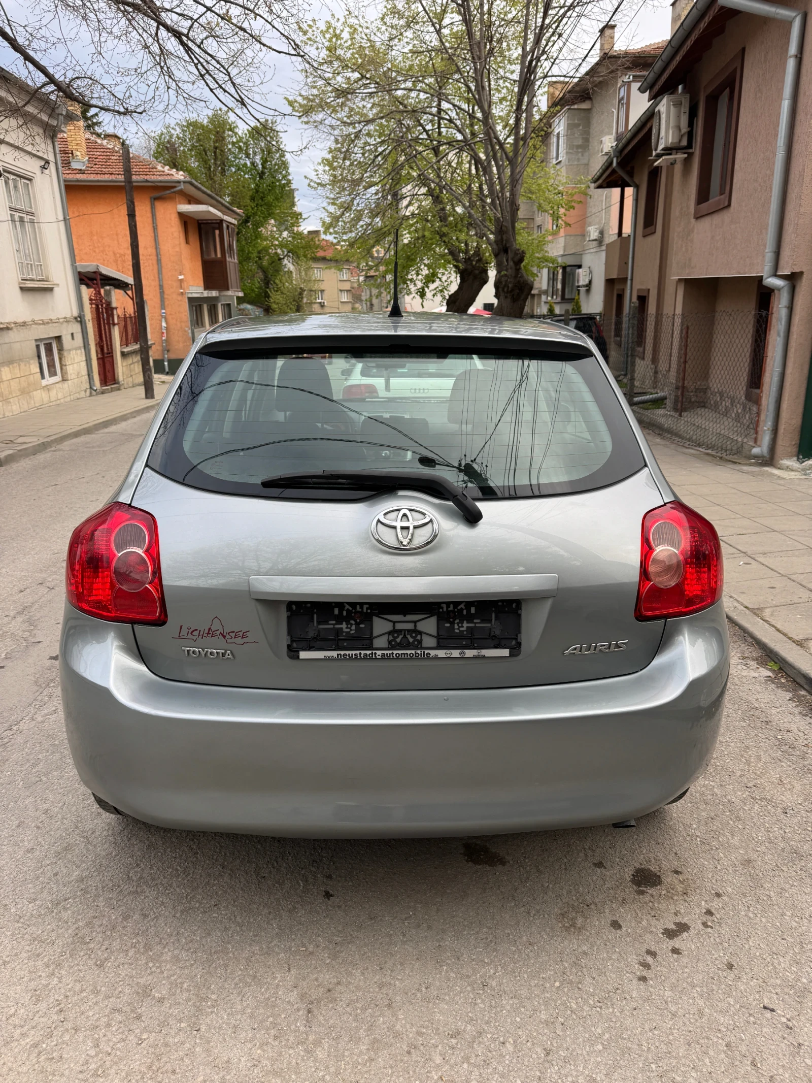 Toyota Auris 1.33 VVTi dual life - изображение 6