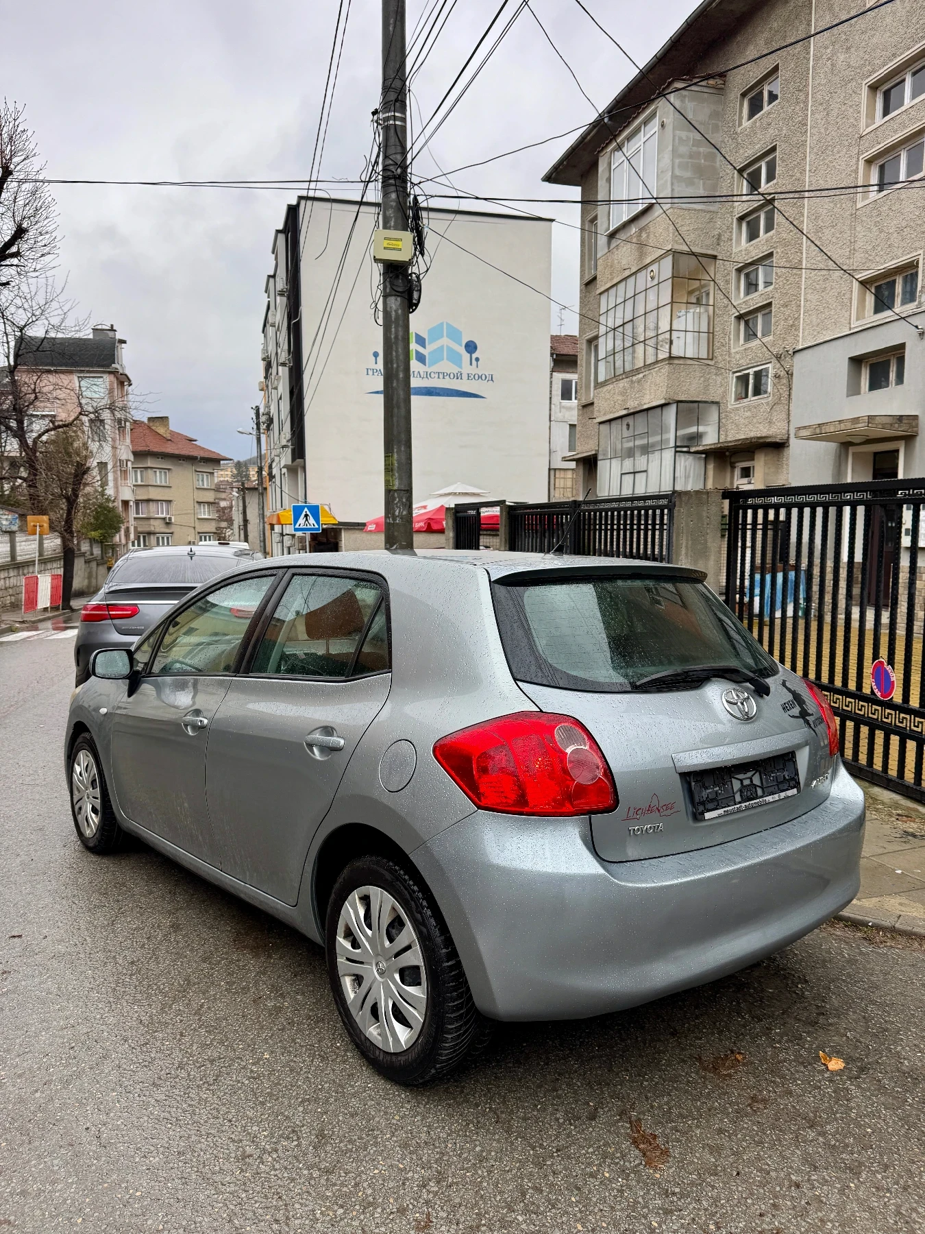 Toyota Auris 1.33 VVTi dual life - изображение 6