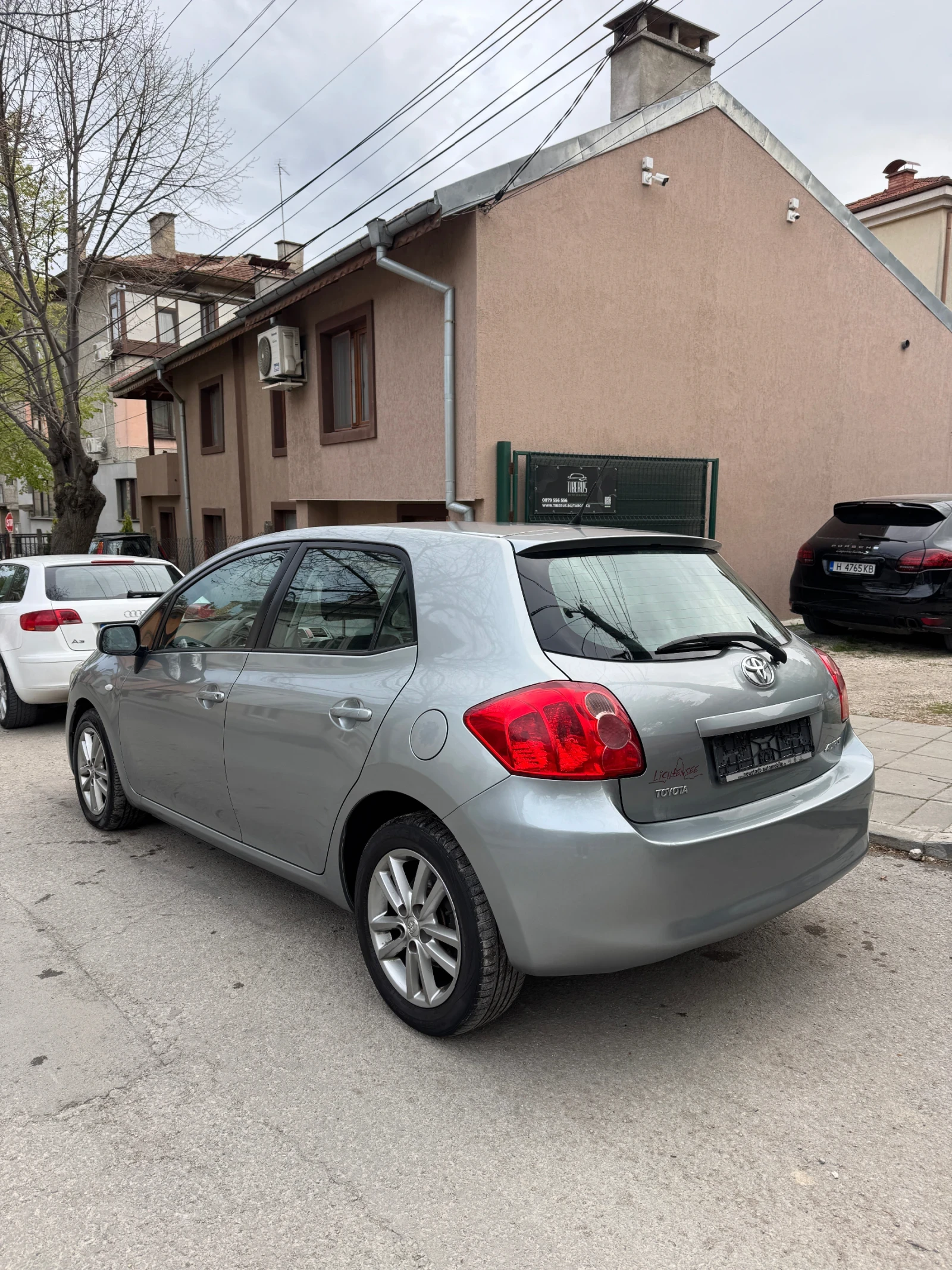Toyota Auris 1.33 VVTi dual life - изображение 5