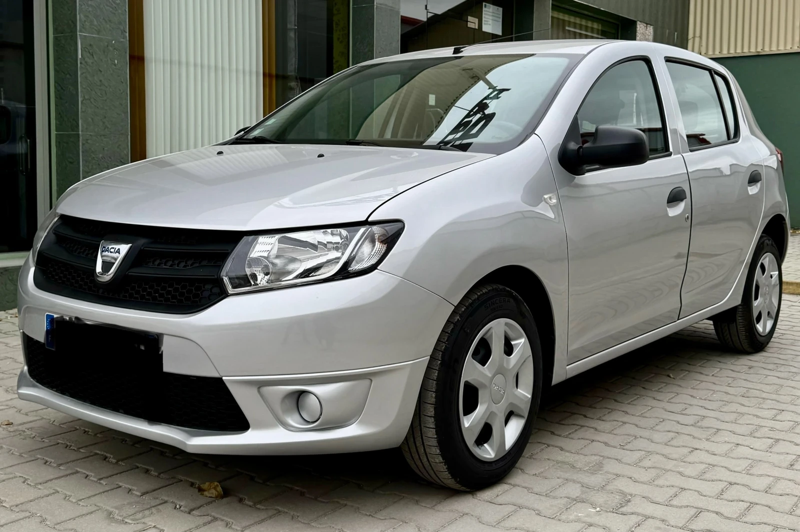 Dacia Sandero 1.2 i | Mobile.bg — изображение 1