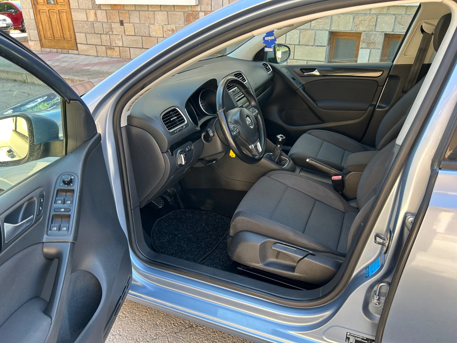 VW Golf 1.6TDI EURO 5 - изображение 9
