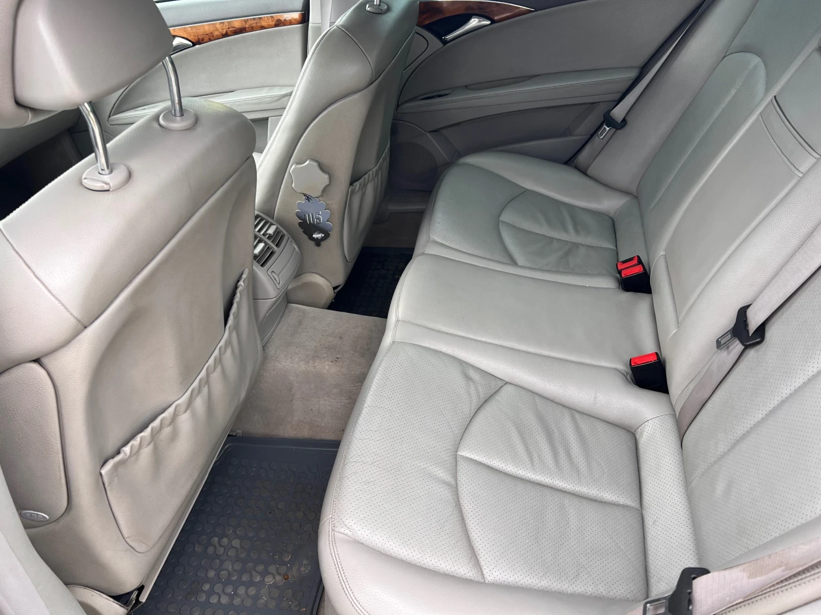 Mercedes-Benz E 270  - изображение 10