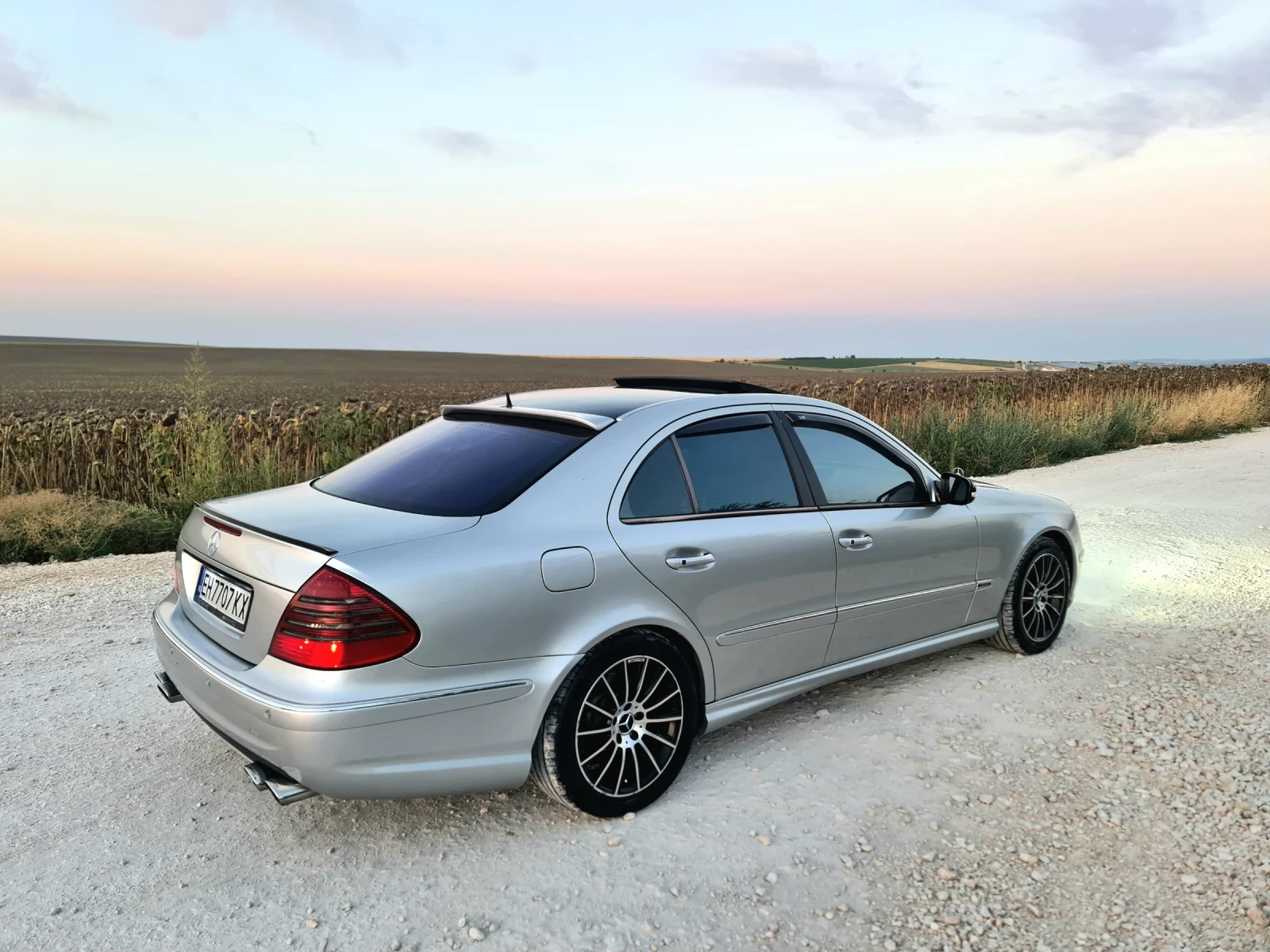 Mercedes-Benz E 320  - изображение 6