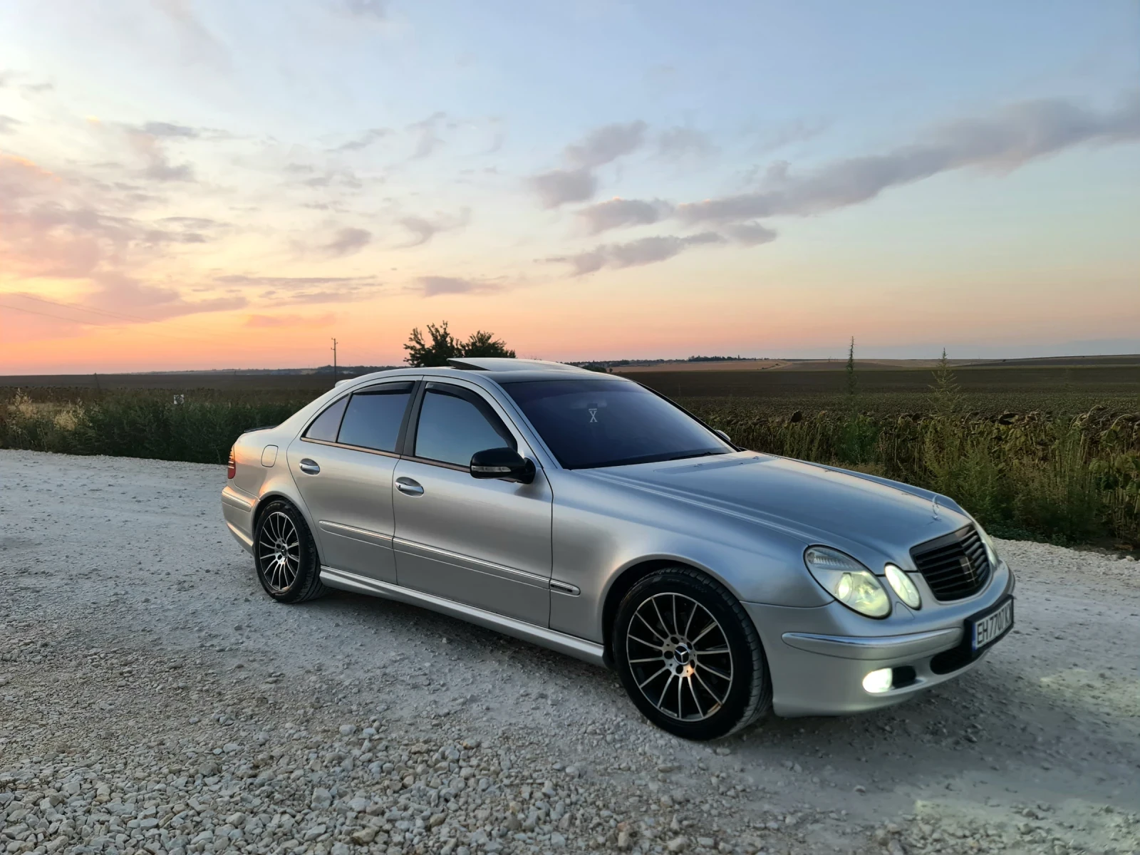 Mercedes-Benz E 320  - изображение 3
