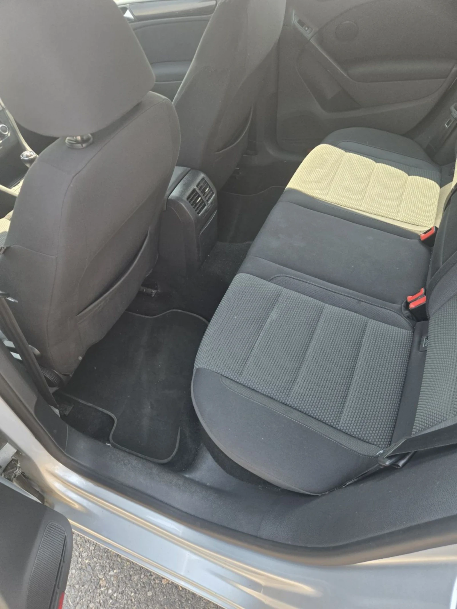 VW Golf 1.6TDI - изображение 10