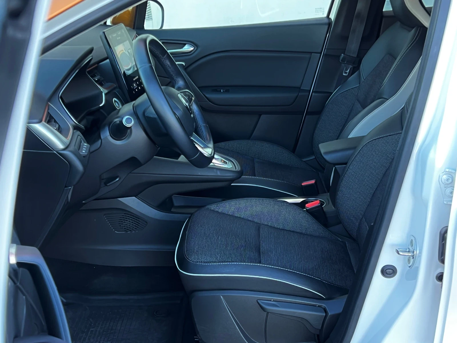 Renault Captur E-Tech Plug-In Hybrid/FULL | Mobile.bg — изображение 11