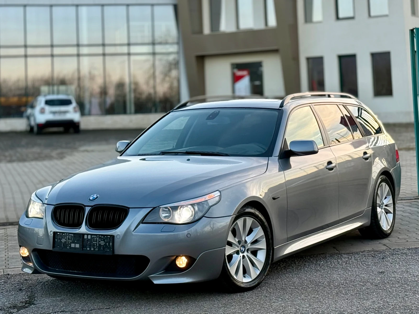 BMW 530 3.0d~218hp~M-PACK~-HEAD UP! | Mobile.bg   1