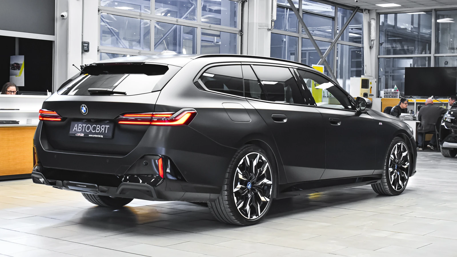 BMW 520 d xDrive M Sport Mild Hybrid Steptronic, снимка 6 - Автомобили и джипове - 53031579