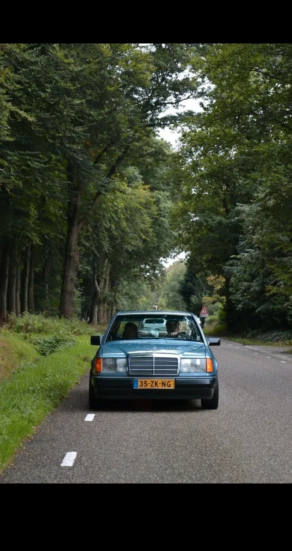 Mercedes-Benz 230, снимка 3 - Автомобили и джипове - 53843645