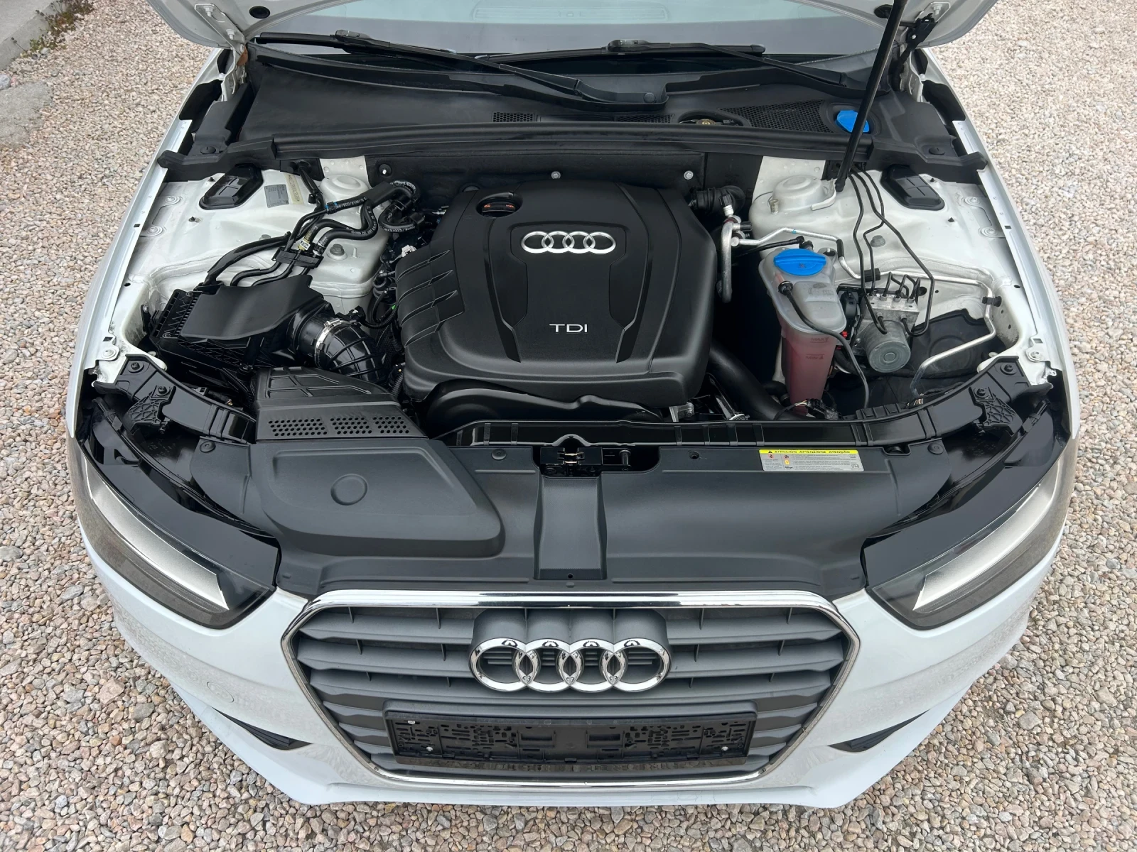 Audi A4 * 2.0* TDI* AUTOMAT* NAVI* , снимка 5 - Автомобили и джипове - 53916440